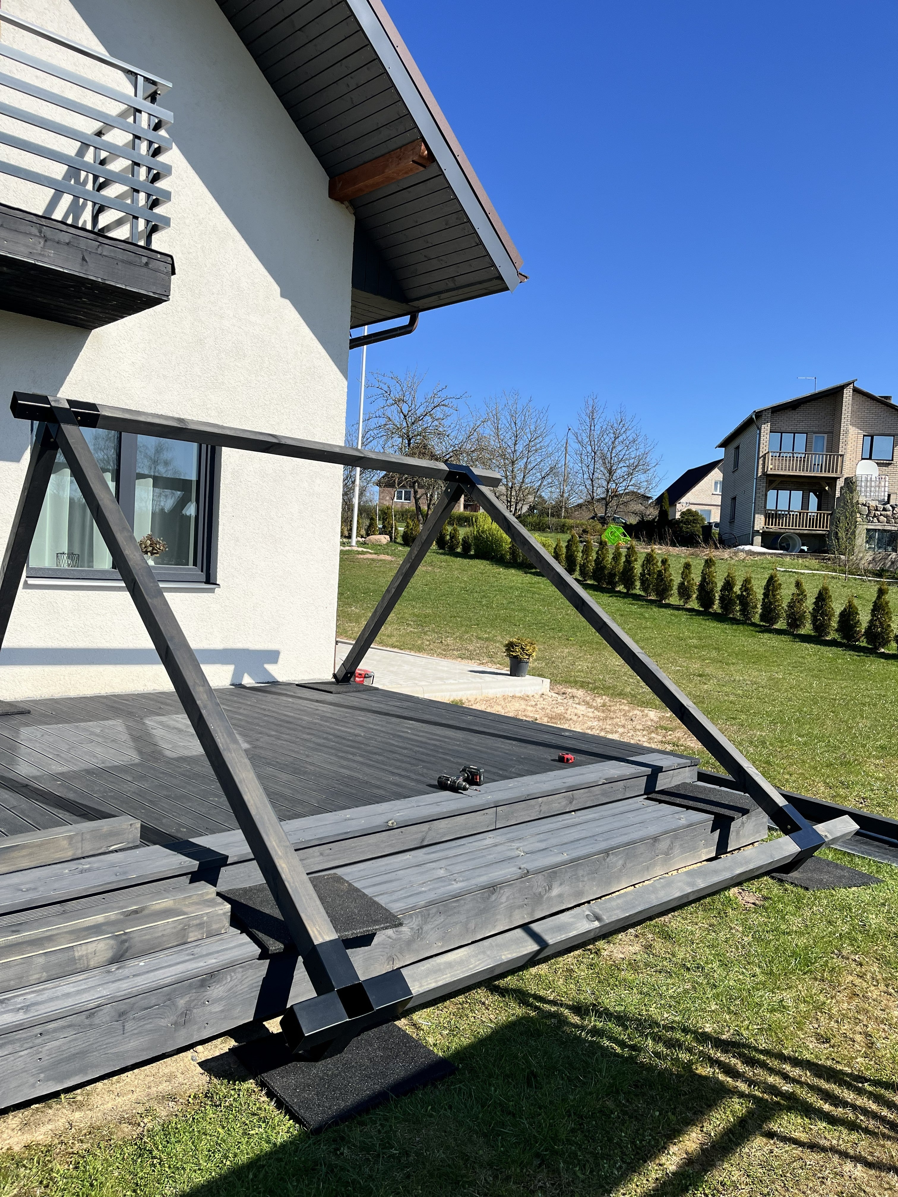 Modular DIY canopy by Terases, 10m x 4.5m, showing the assembled framework and fabric cover for outdoor shade.