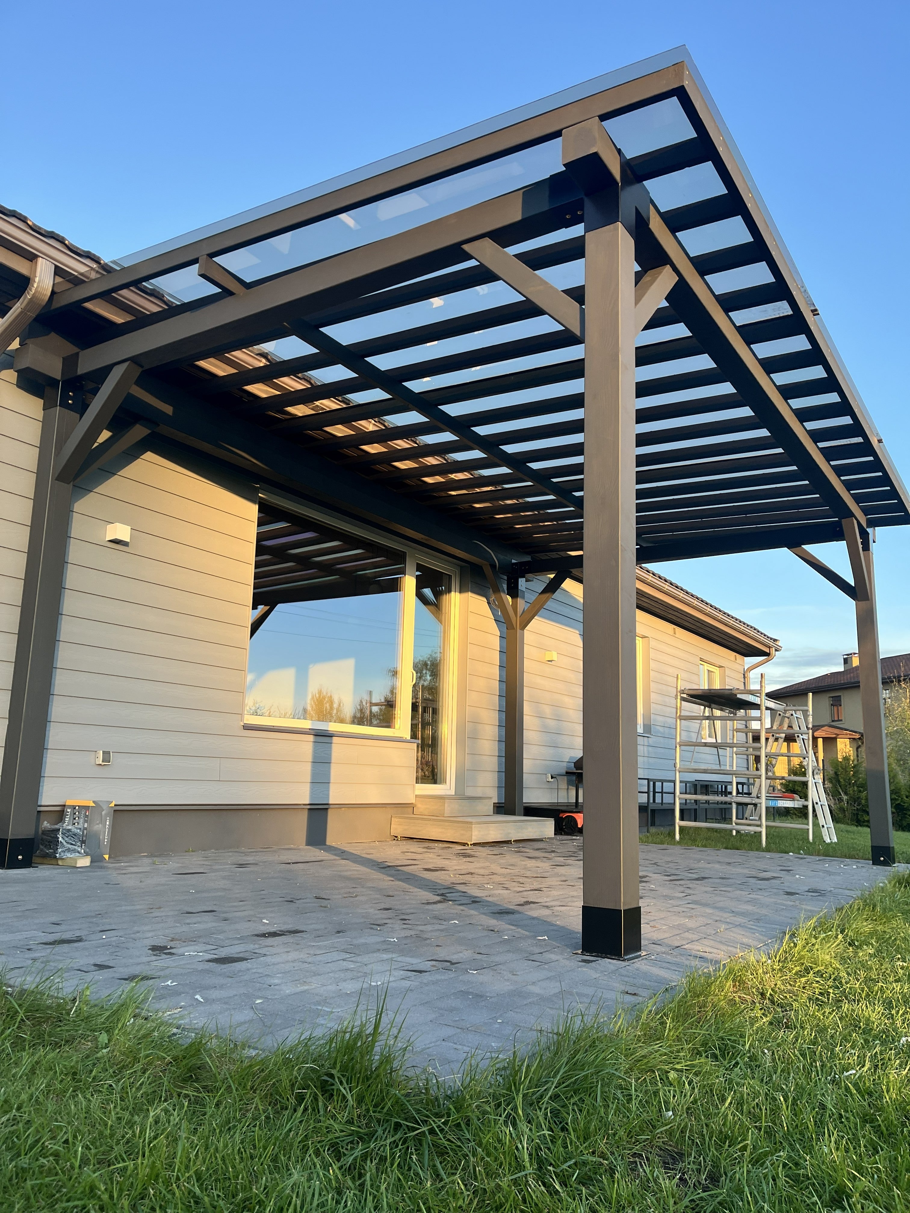 Modular DIY canopy by Terases, 6m by 4m, showing adjustable frame and fabric cover for outdoor shade and shelter.