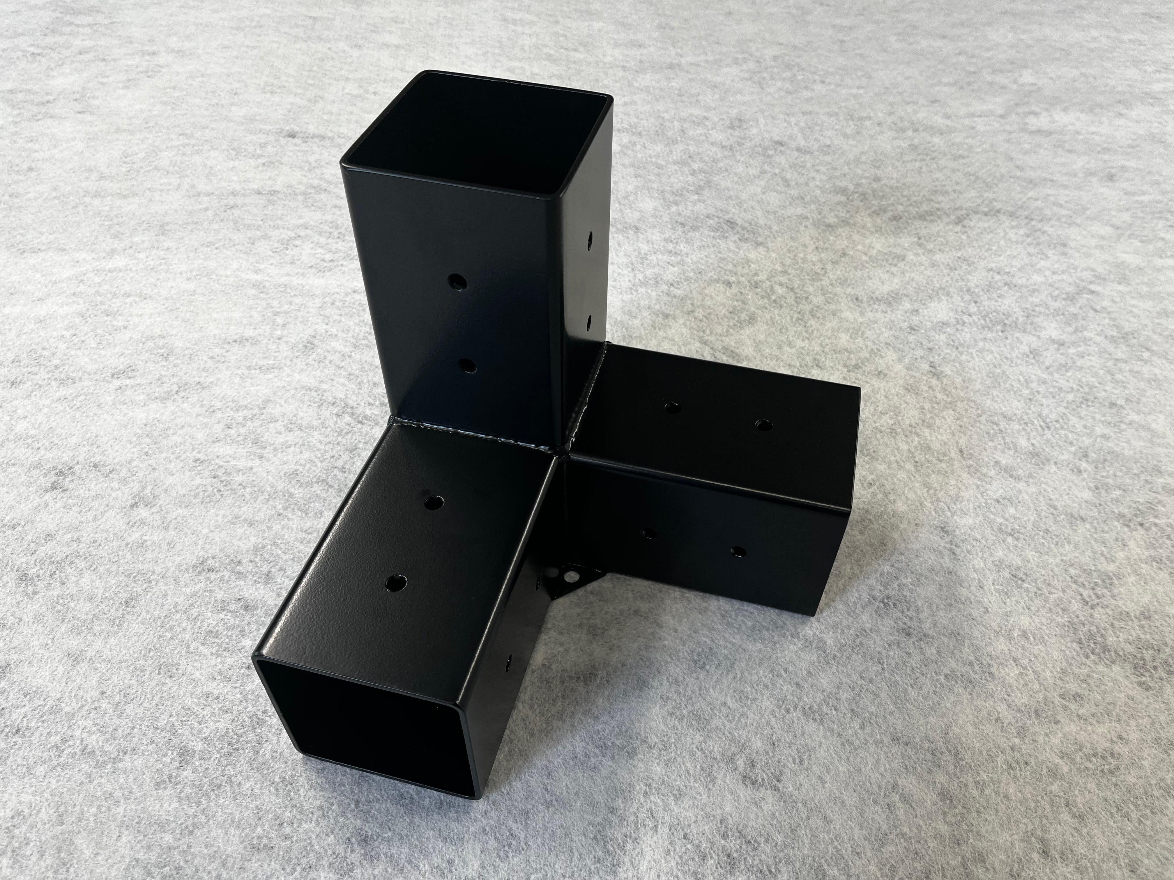 3-way Corner Bracket for Pergola (95x95mm lumber).