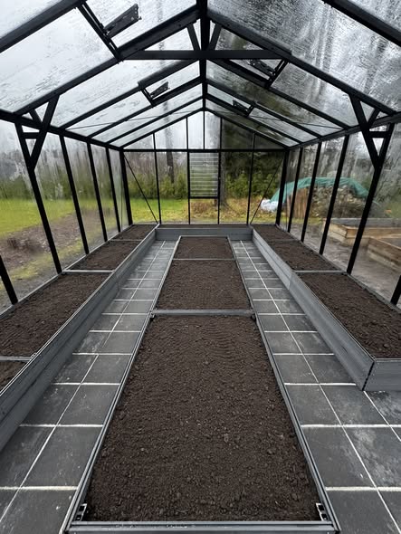 Greenhouse and Garden Raised Beds (Composite WPC).