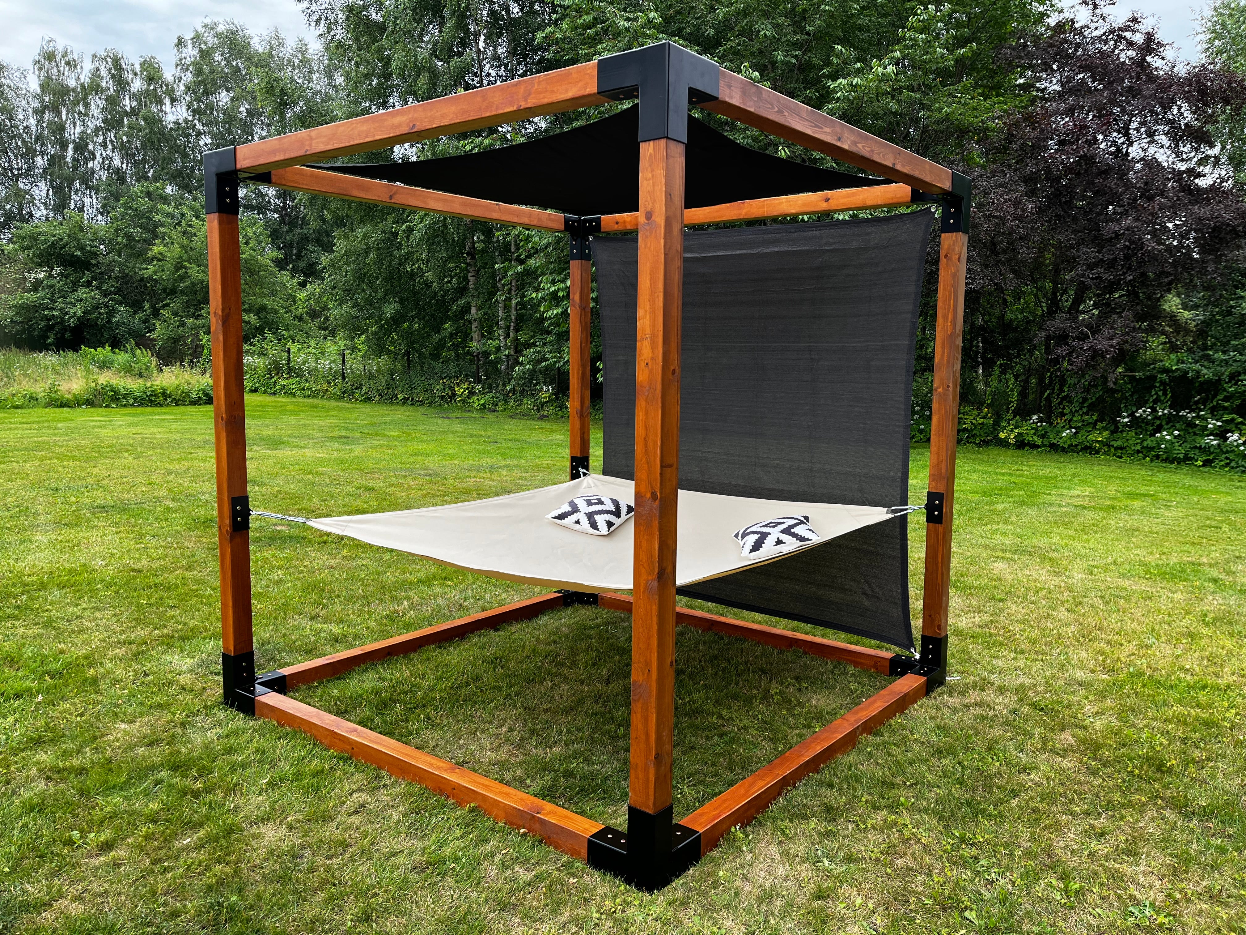 Extra Mounts for sunshade/windbreak walls for corners.