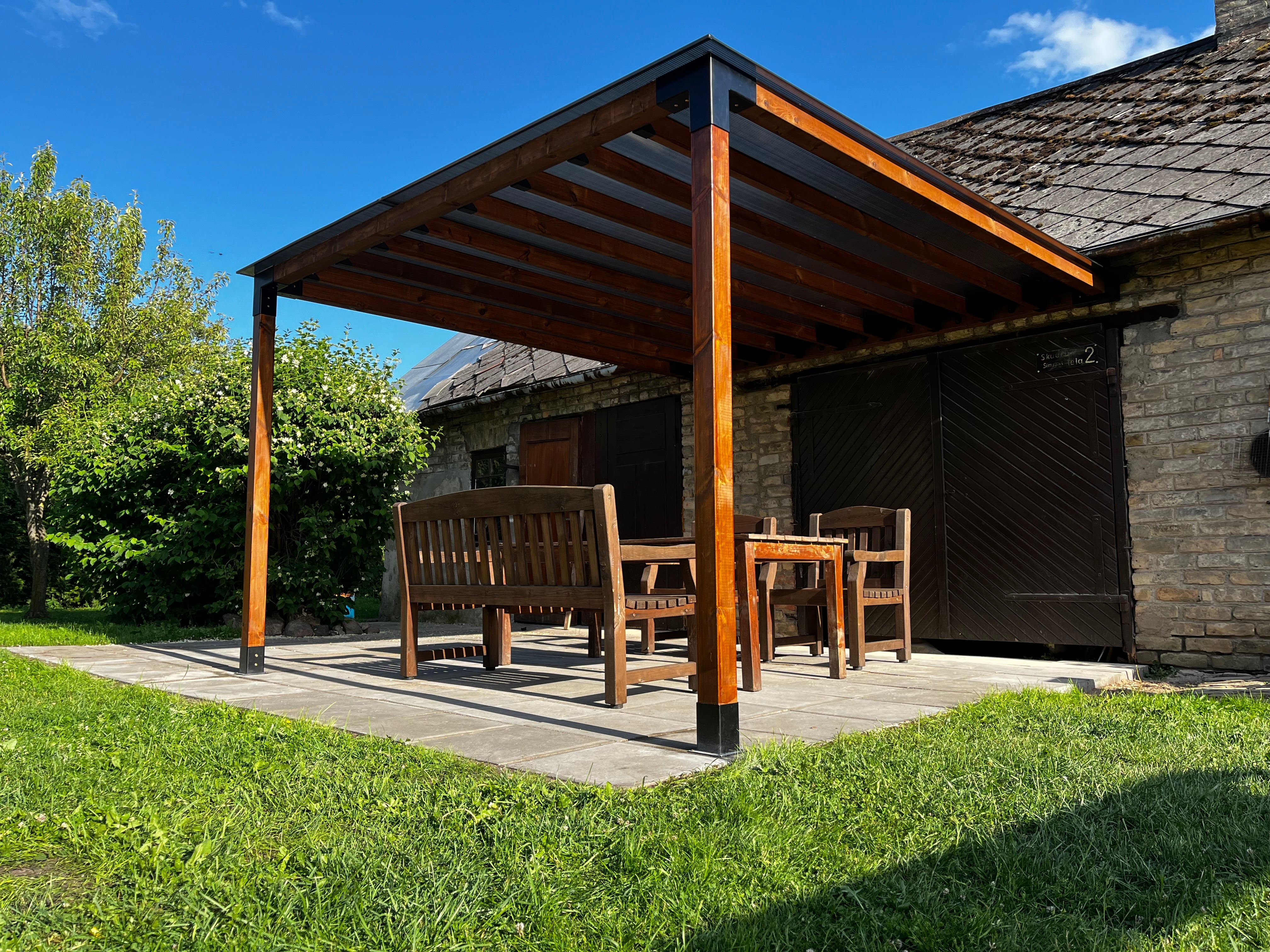 3-way Corner Bracket for Pergola (95x95mm lumber).