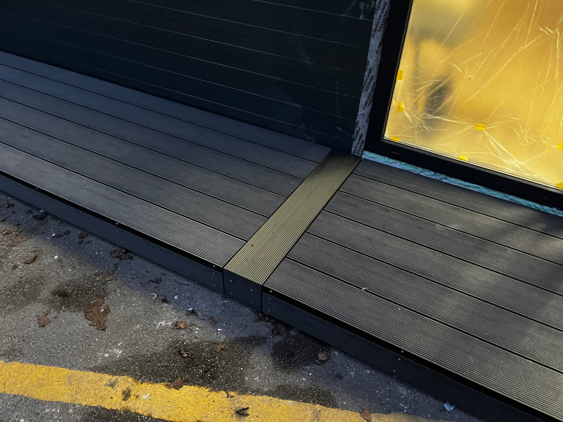 Longdeck on a concrete surface with yellow lines